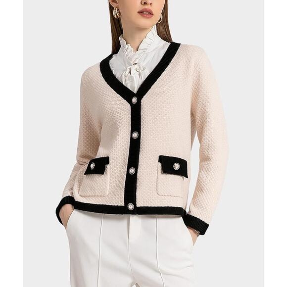 NWT Casly Lamiit V-Neck Cream Cardigan Sweater M Pearl Button Academia Preppy - Picture 4 of 14